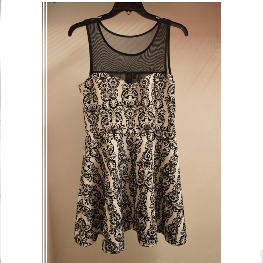 Gorgeous vintage velvet design formal a-line dress